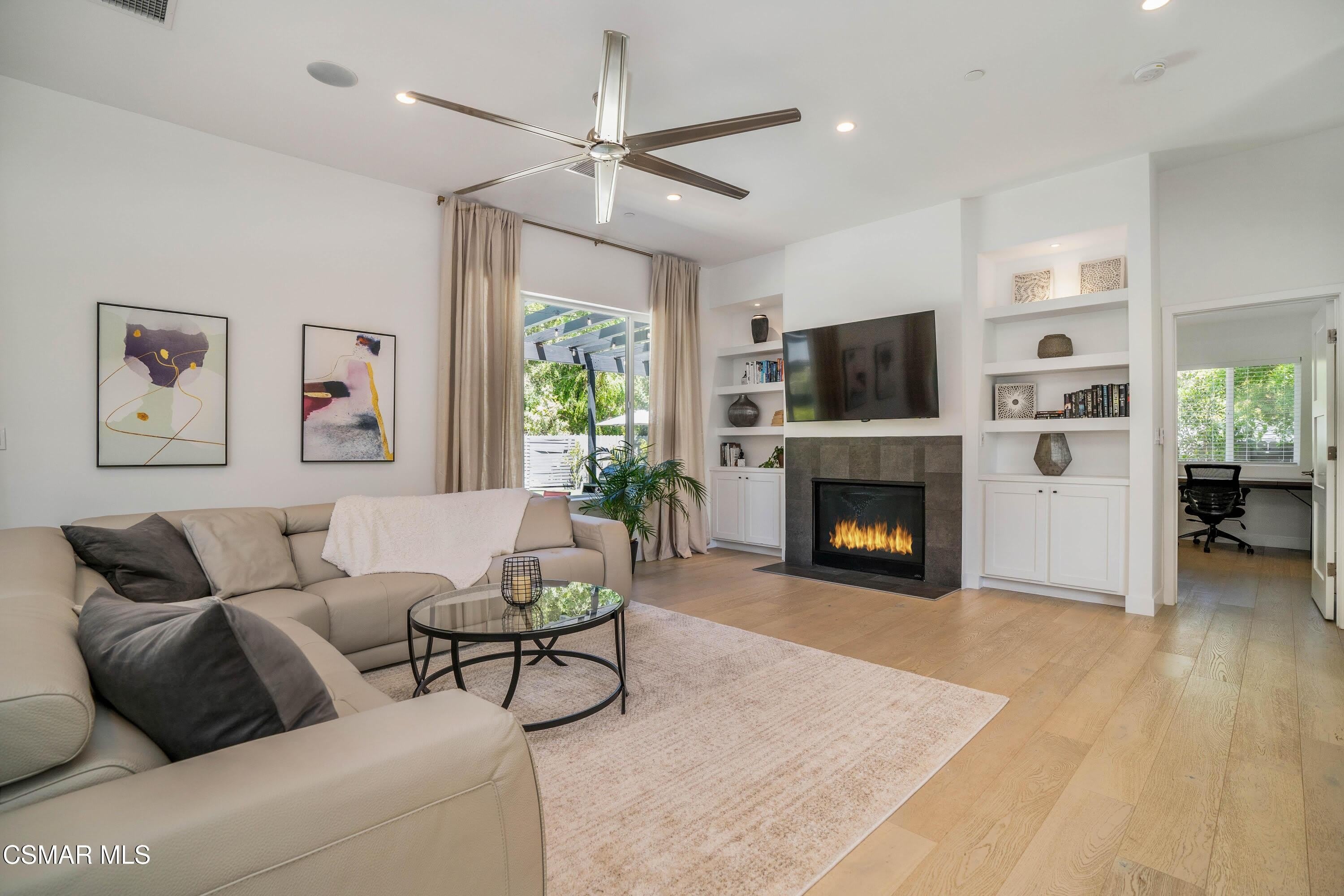 19067 Sprague Street – photo 3