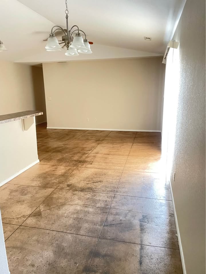 439 N. Young – photo 2