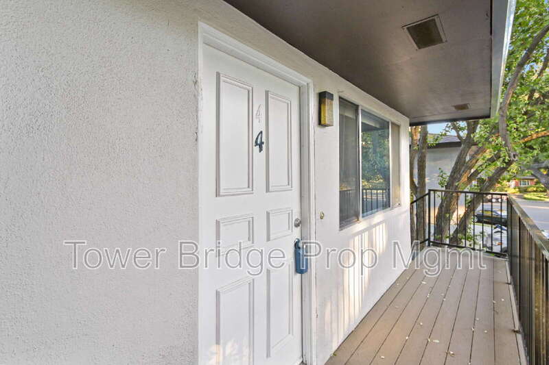 2911 Austin St – photo 4