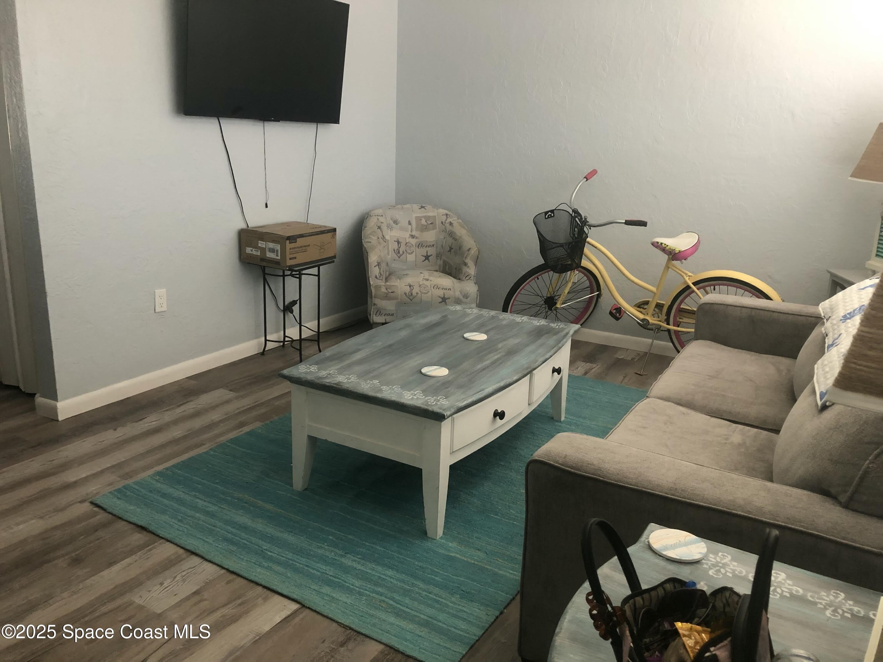 380 N Brevard Avenue – photo 3