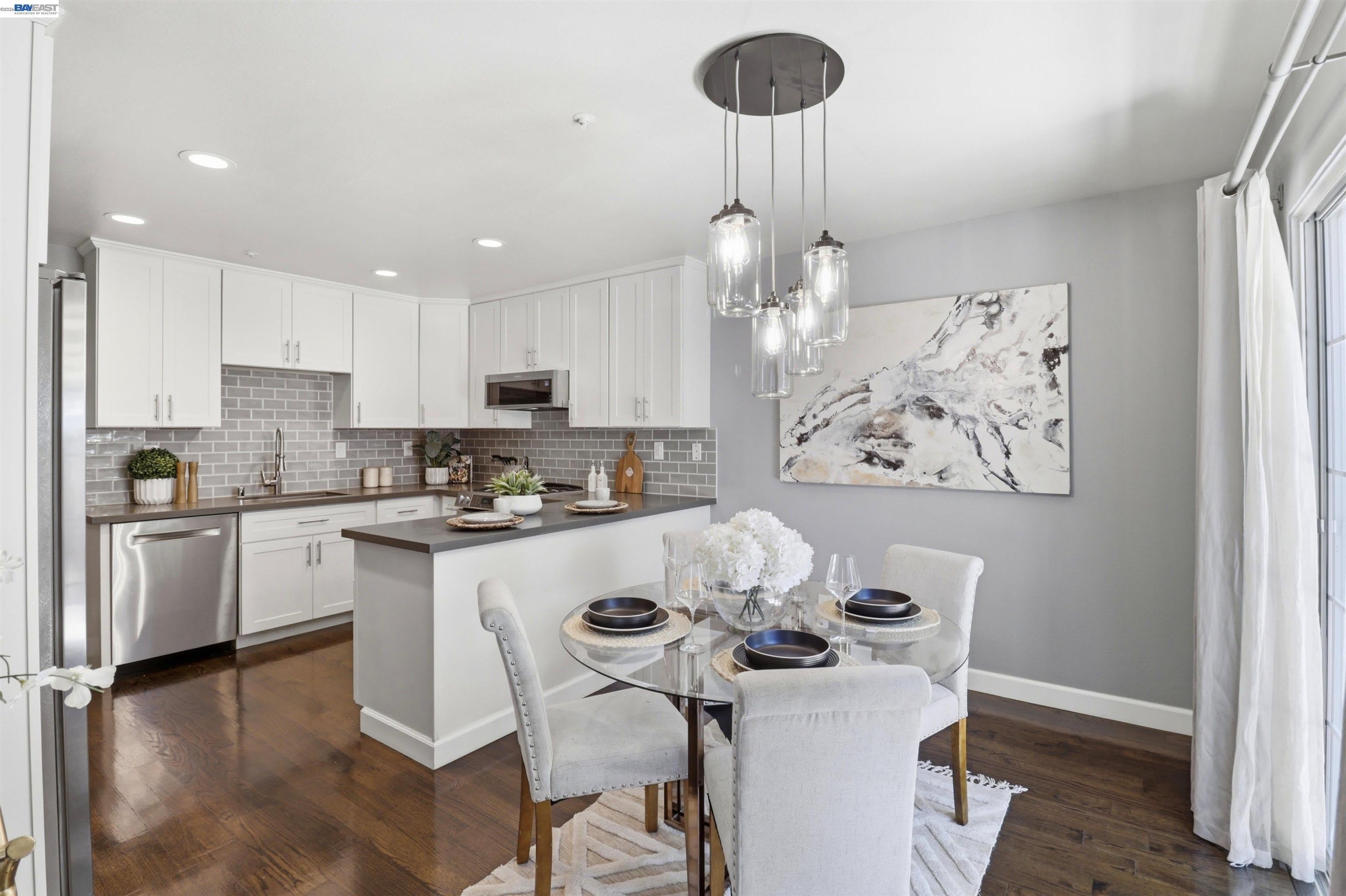 1569 Oxford St – photo 4
