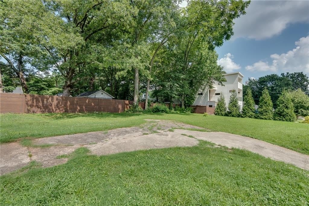 1424 Hosea L Williams Drive NE – photo 5