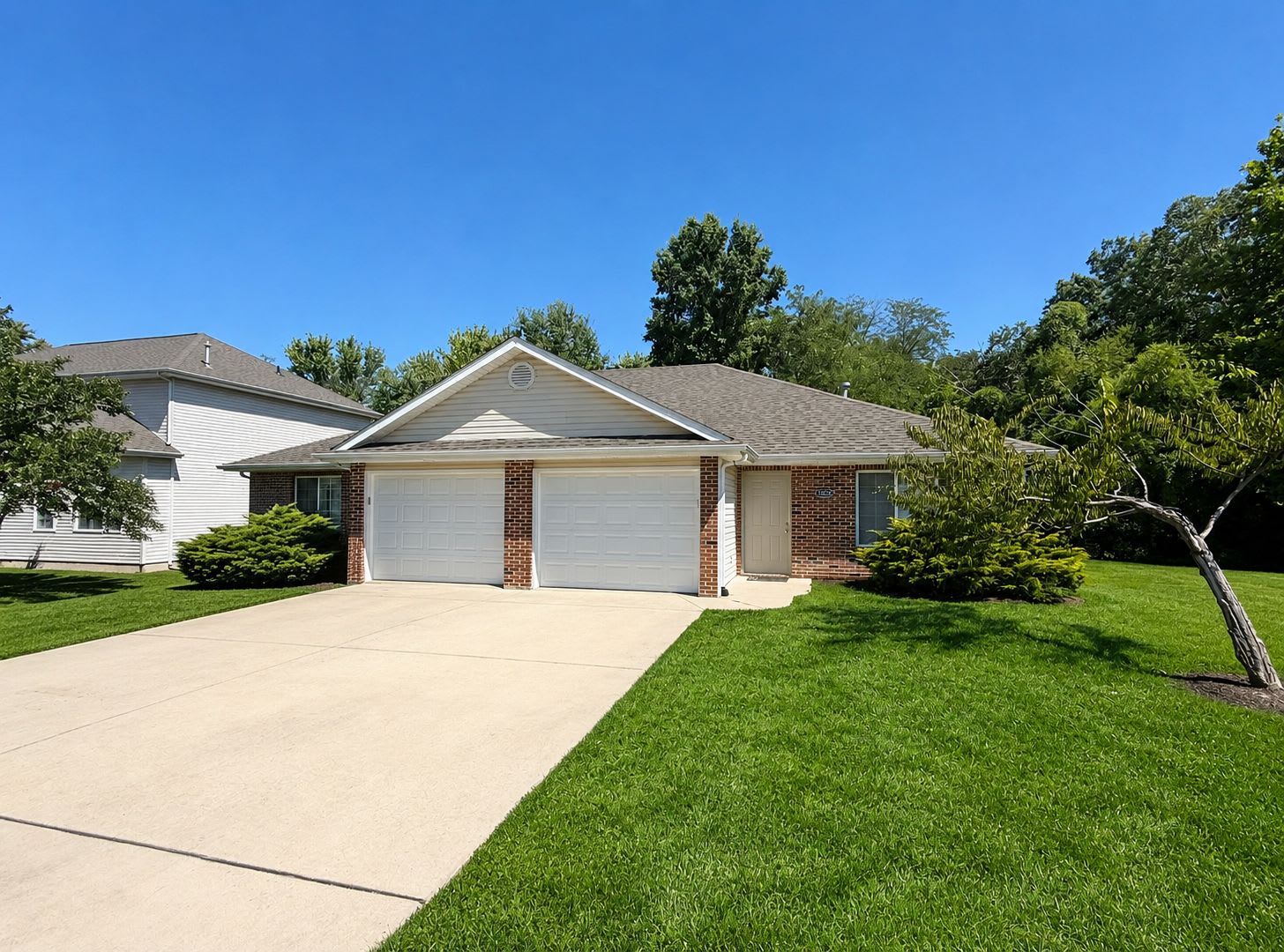2 bedrooms and 2 baths – photo 1