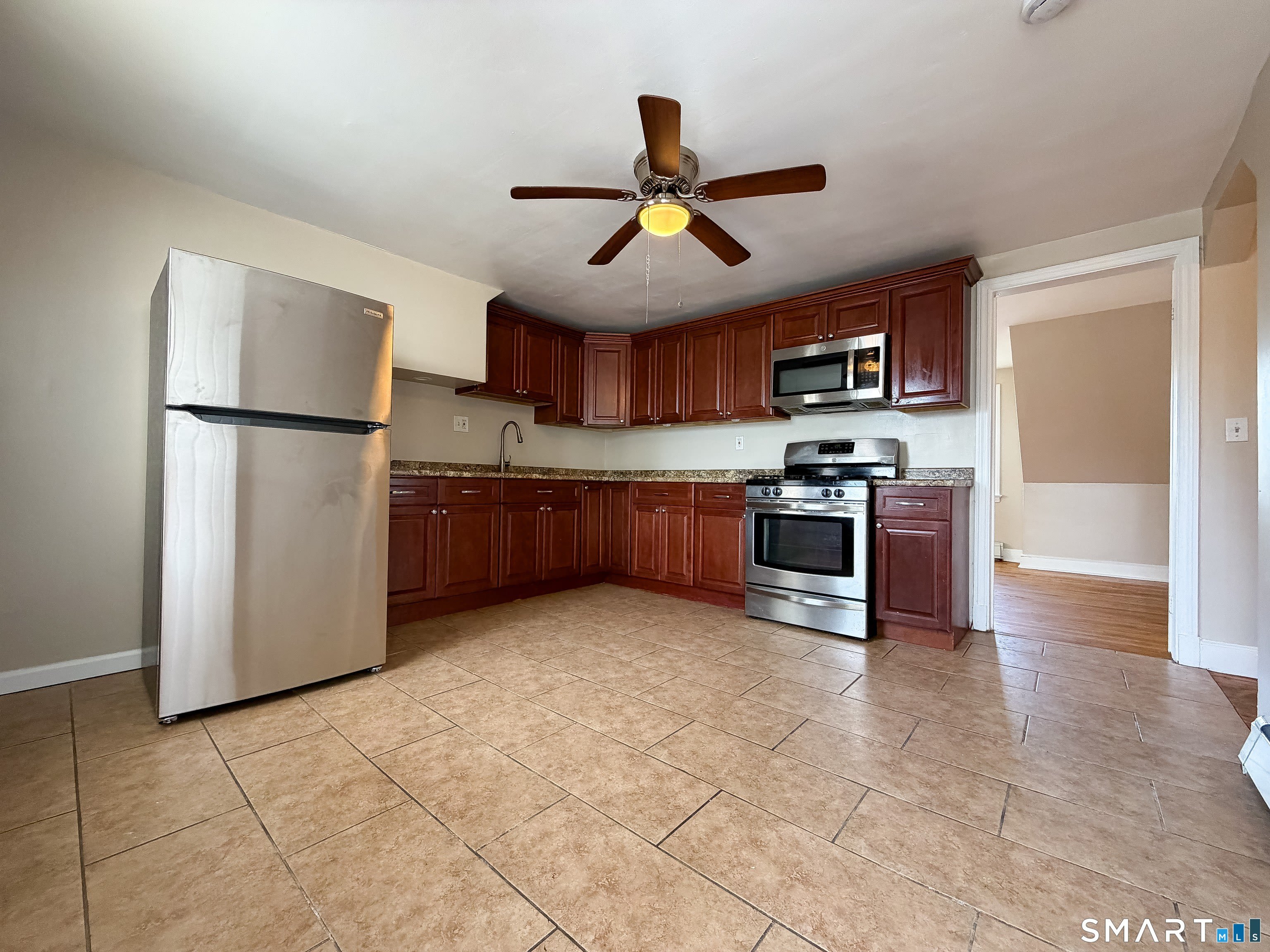 317 Lincoln Avenue – photo 2