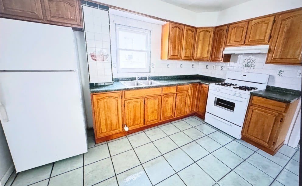4310 victory blvd – photo 3