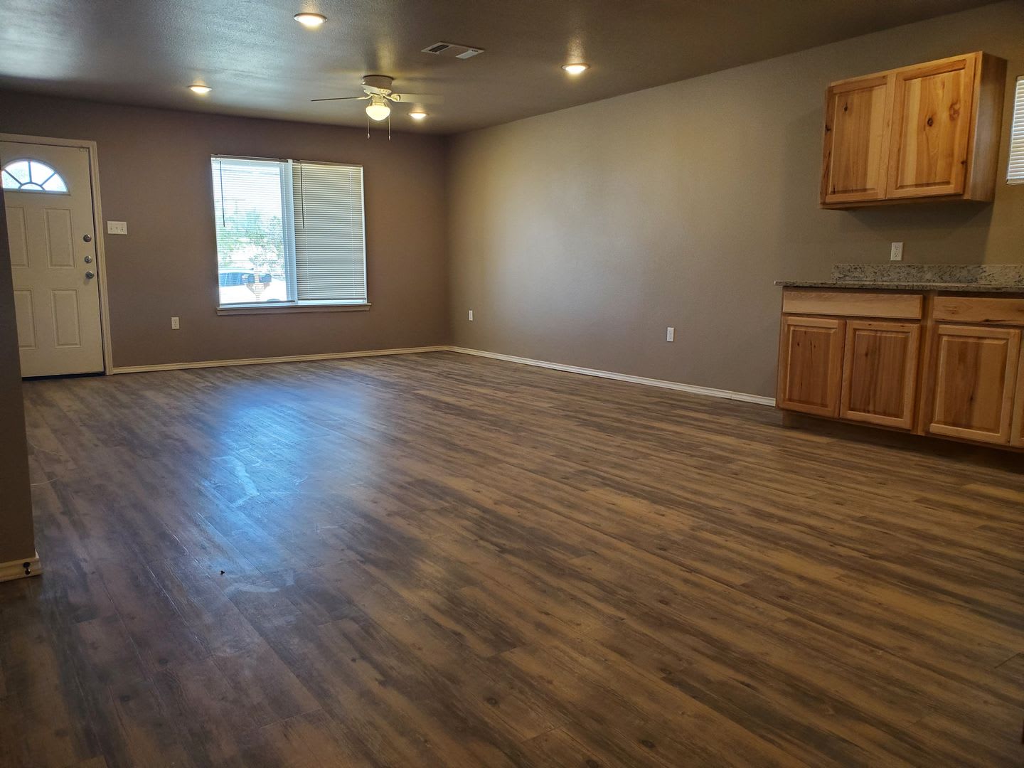 Move In Special Great 3 2 1 In North Central Lubbock – photo 2