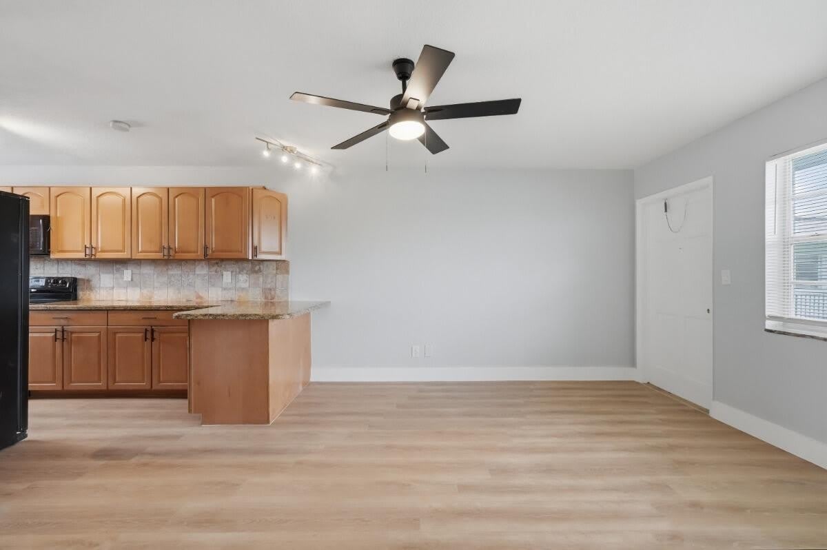 6191 SW 37TH Street – photo 3