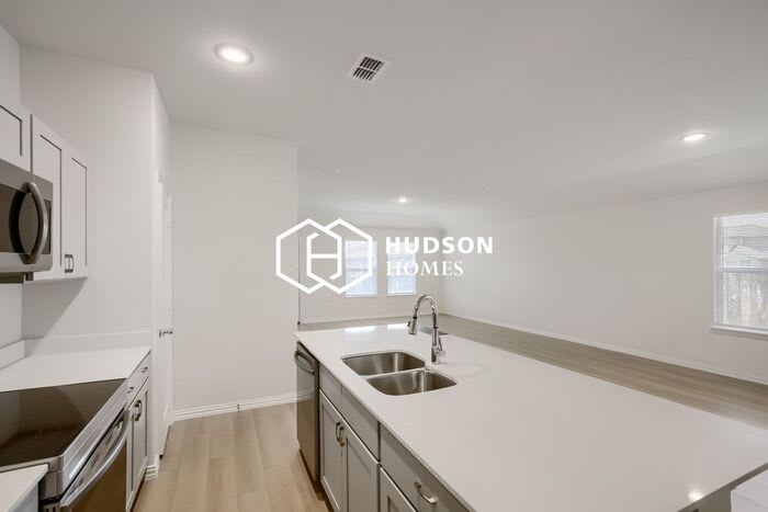 104 Kainos Street – photo 5
