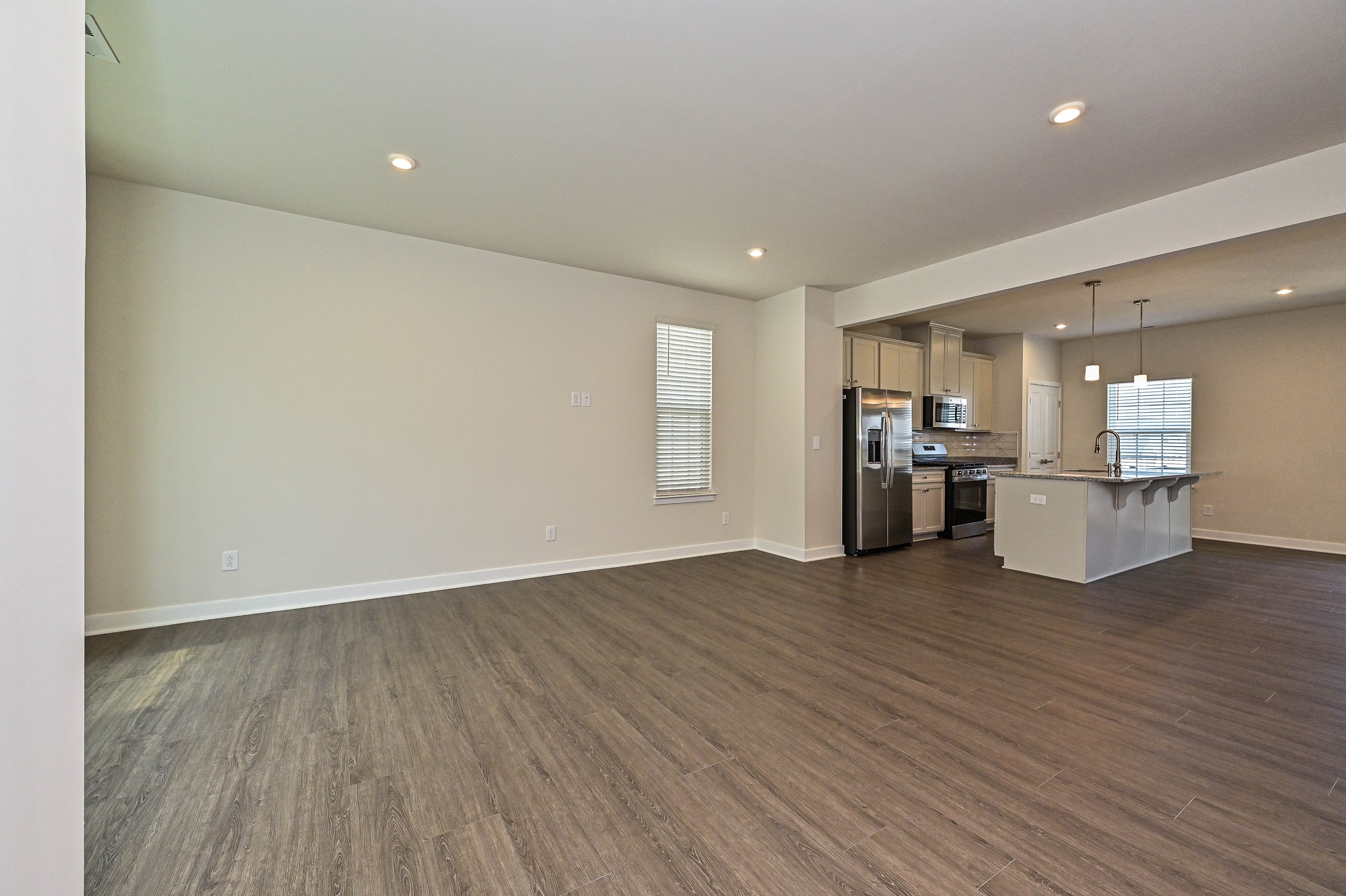 7637 Griffins Gate Drive SW – photo 2