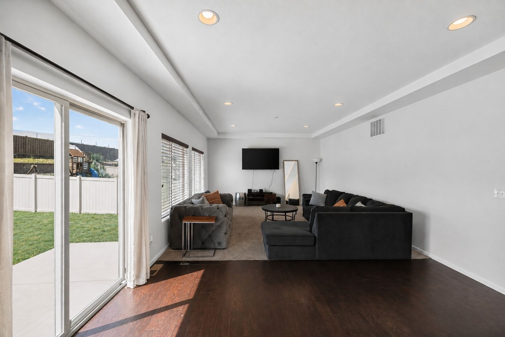 Spacious 4BR Denver Home – photo 4