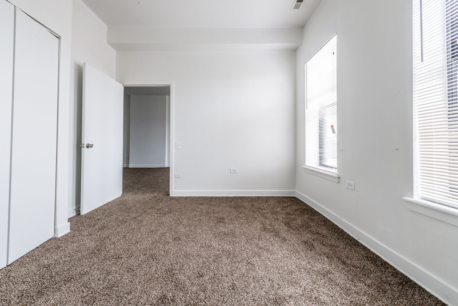 9001 S Commercial Ave – photo 4