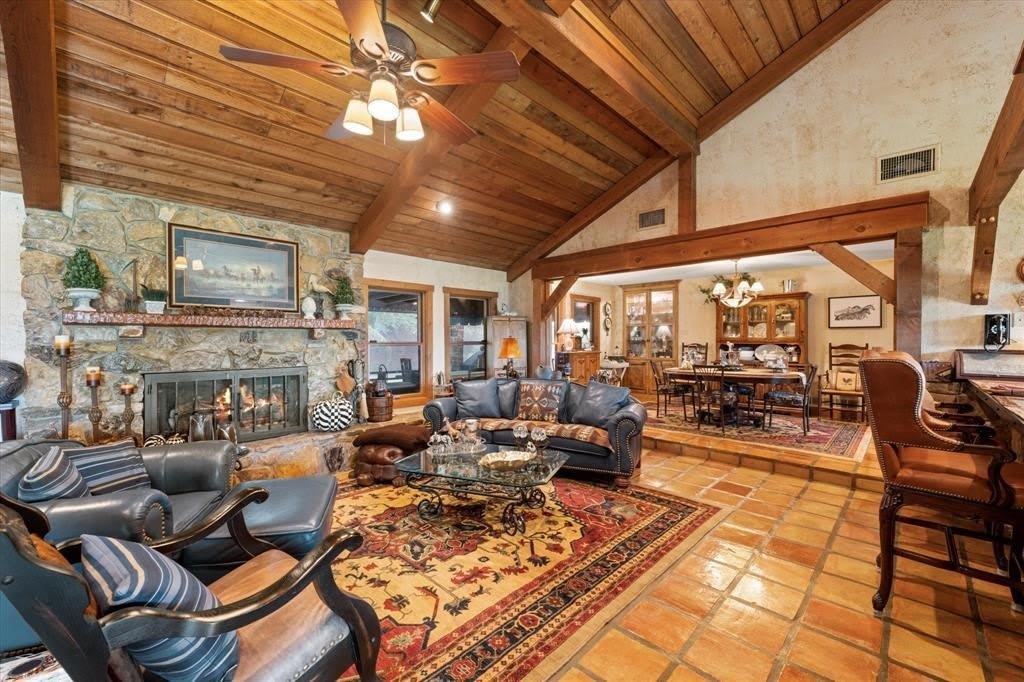 1382 E Black Jack Road – photo 4