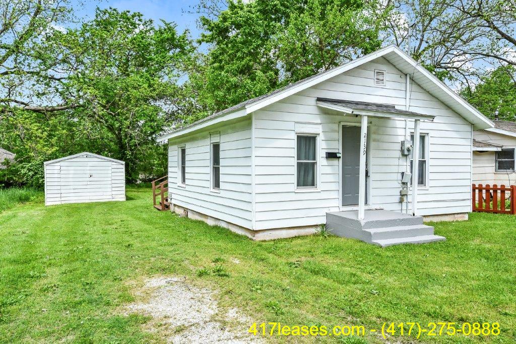 2139 N Taylor Ave – photo 2