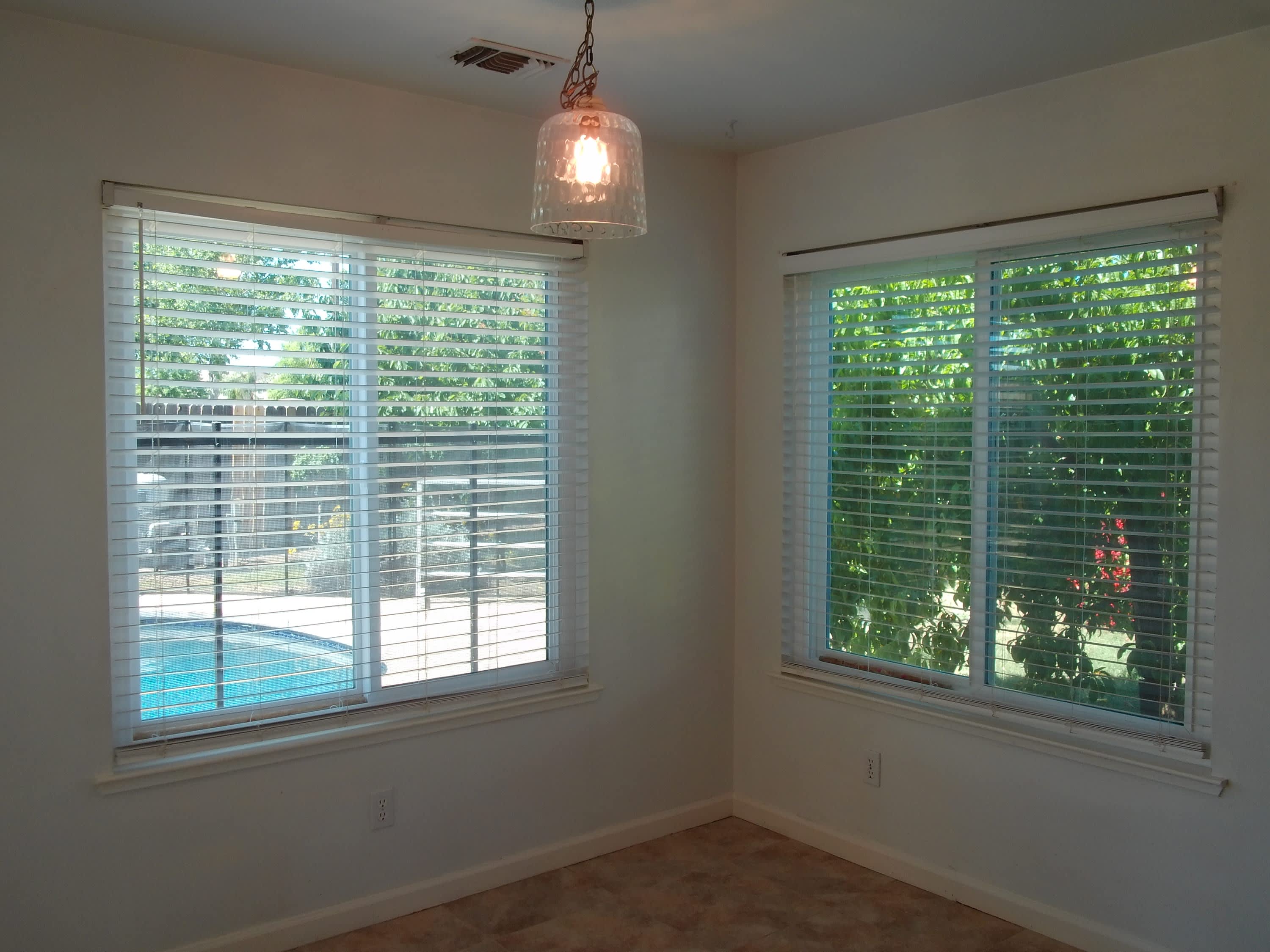 1502 Williamsburg Drive – photo 5