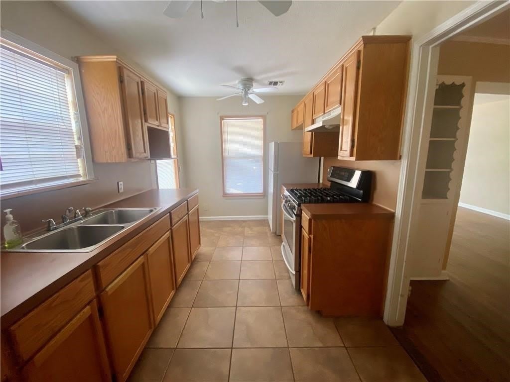 233 Eastgate Drive – photo 4