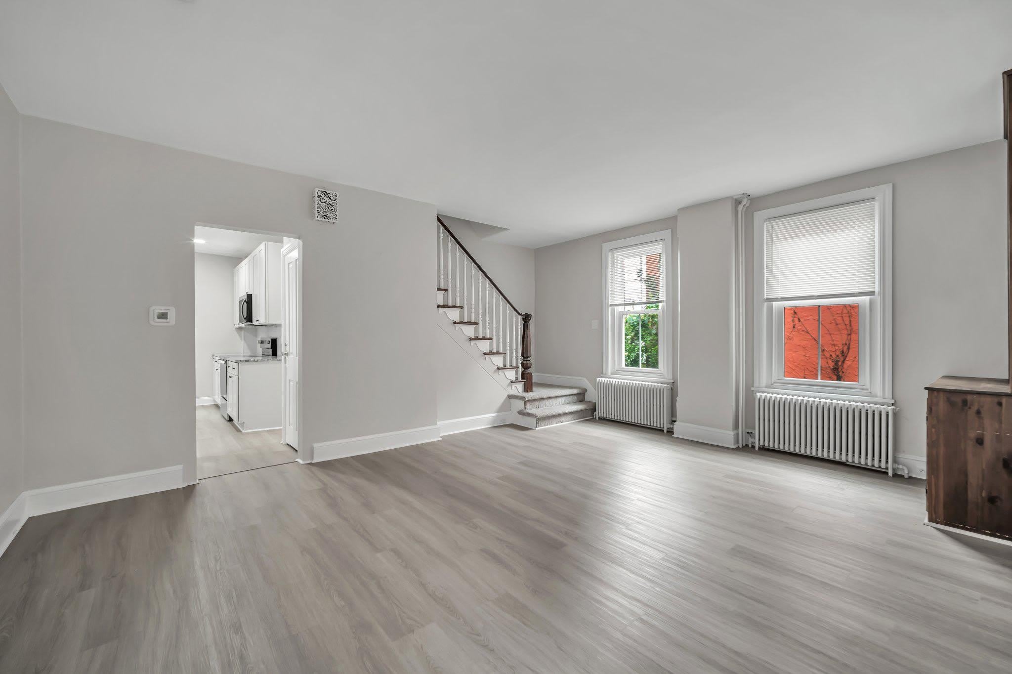 376 N Main Street – photo 3