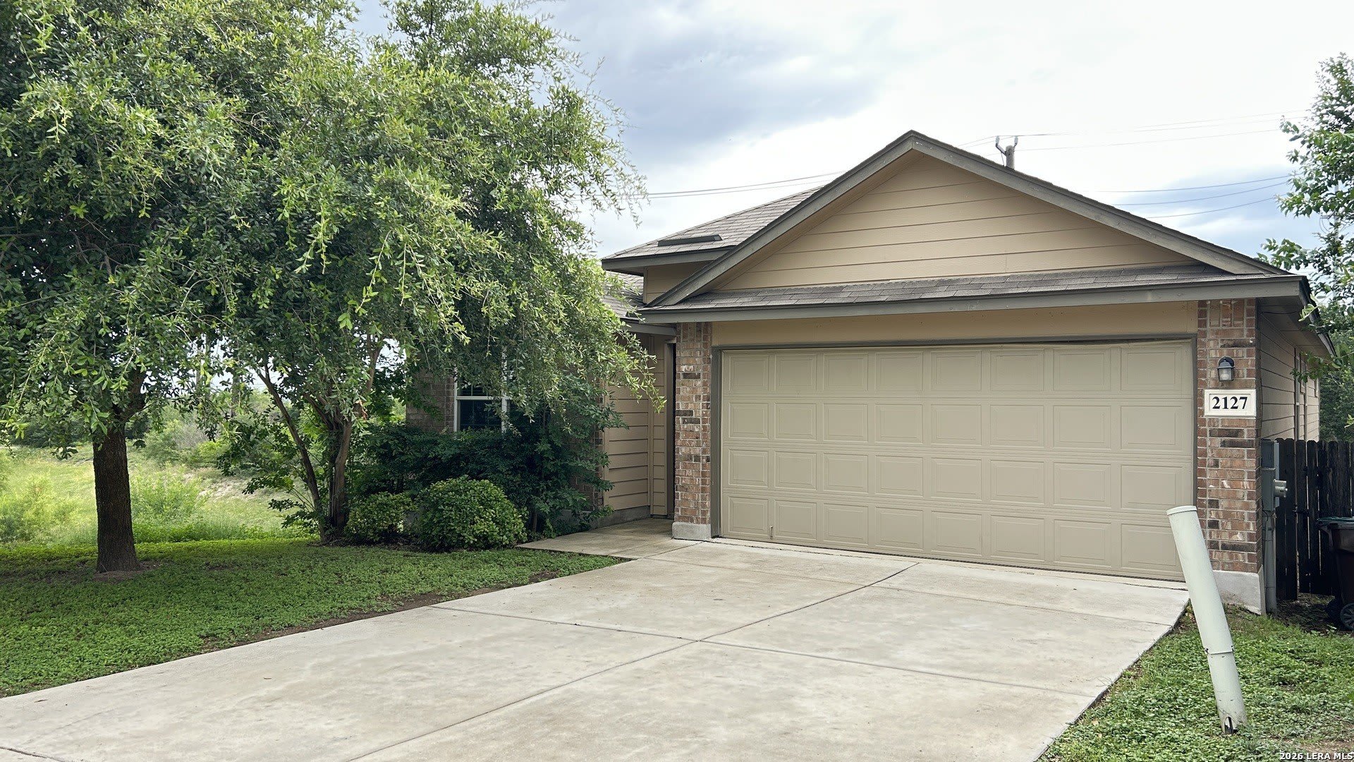 2127 EMERALD EDGE – photo 1