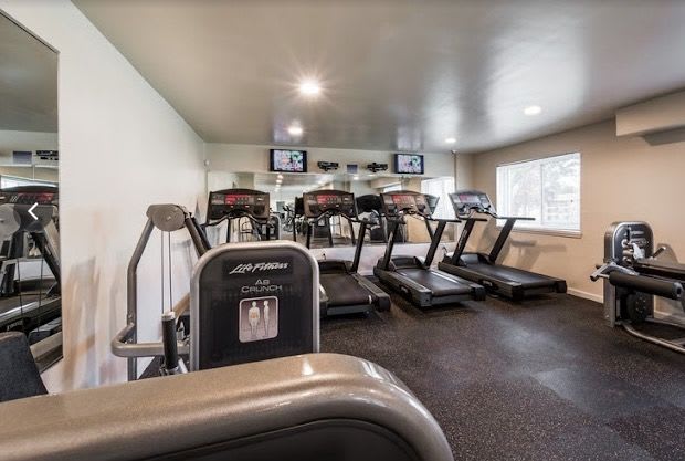 North Hills Apartments – photo 5