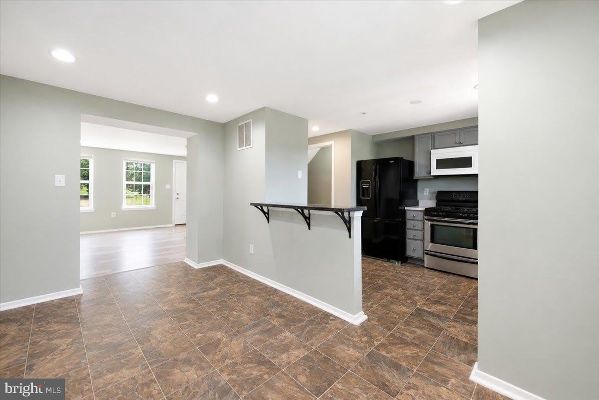 3426 ROUND RD – photo 4