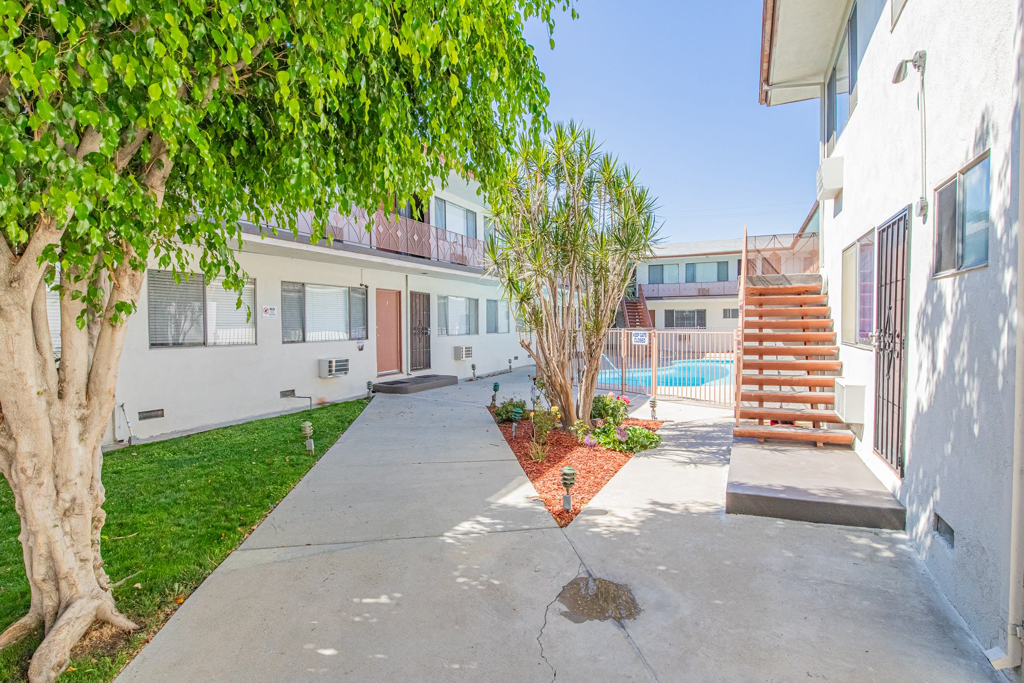 Sherman Way Apartments – photo 2