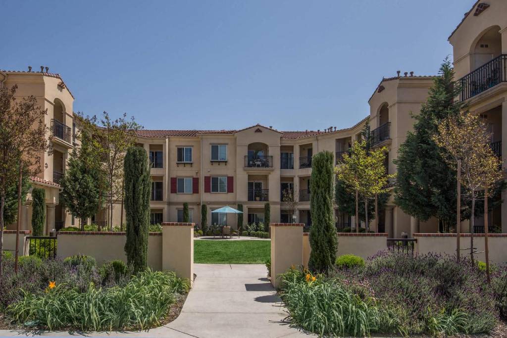 Senior Housing – photo 5