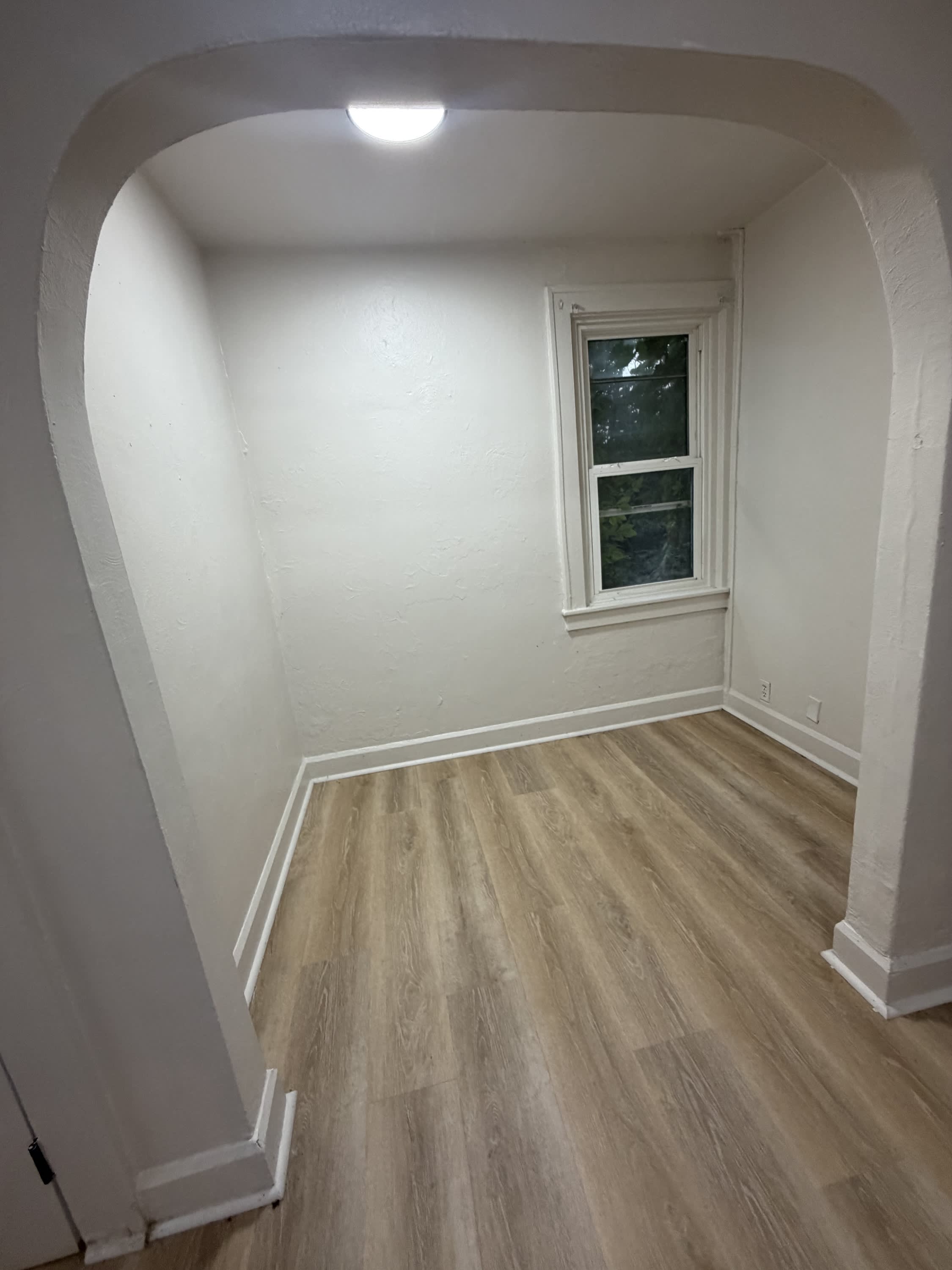 1133 Maryland Avenue – photo 2