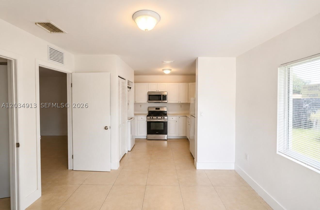 10595 SW 171st St – photo 5