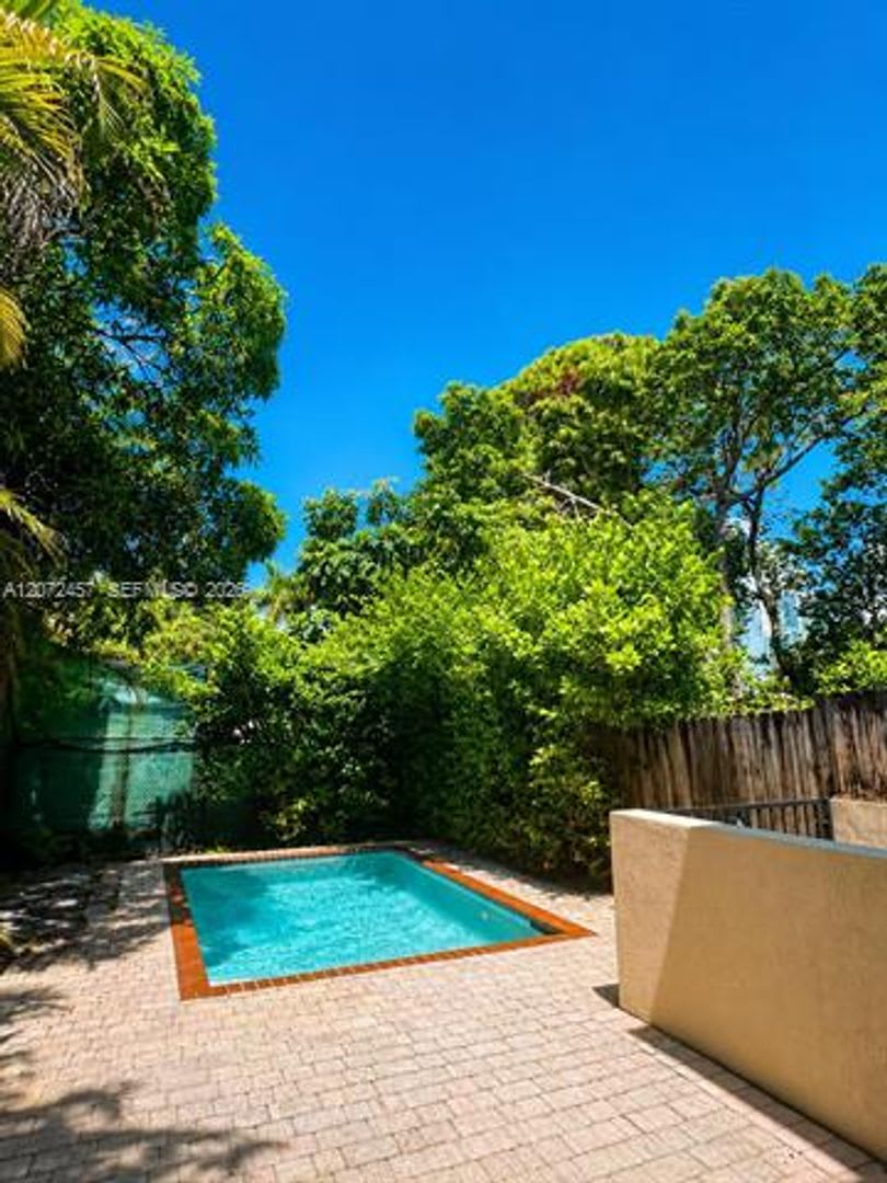 2286 SW 16th Ct th 2286, Miami, FL 33145 – photo 2