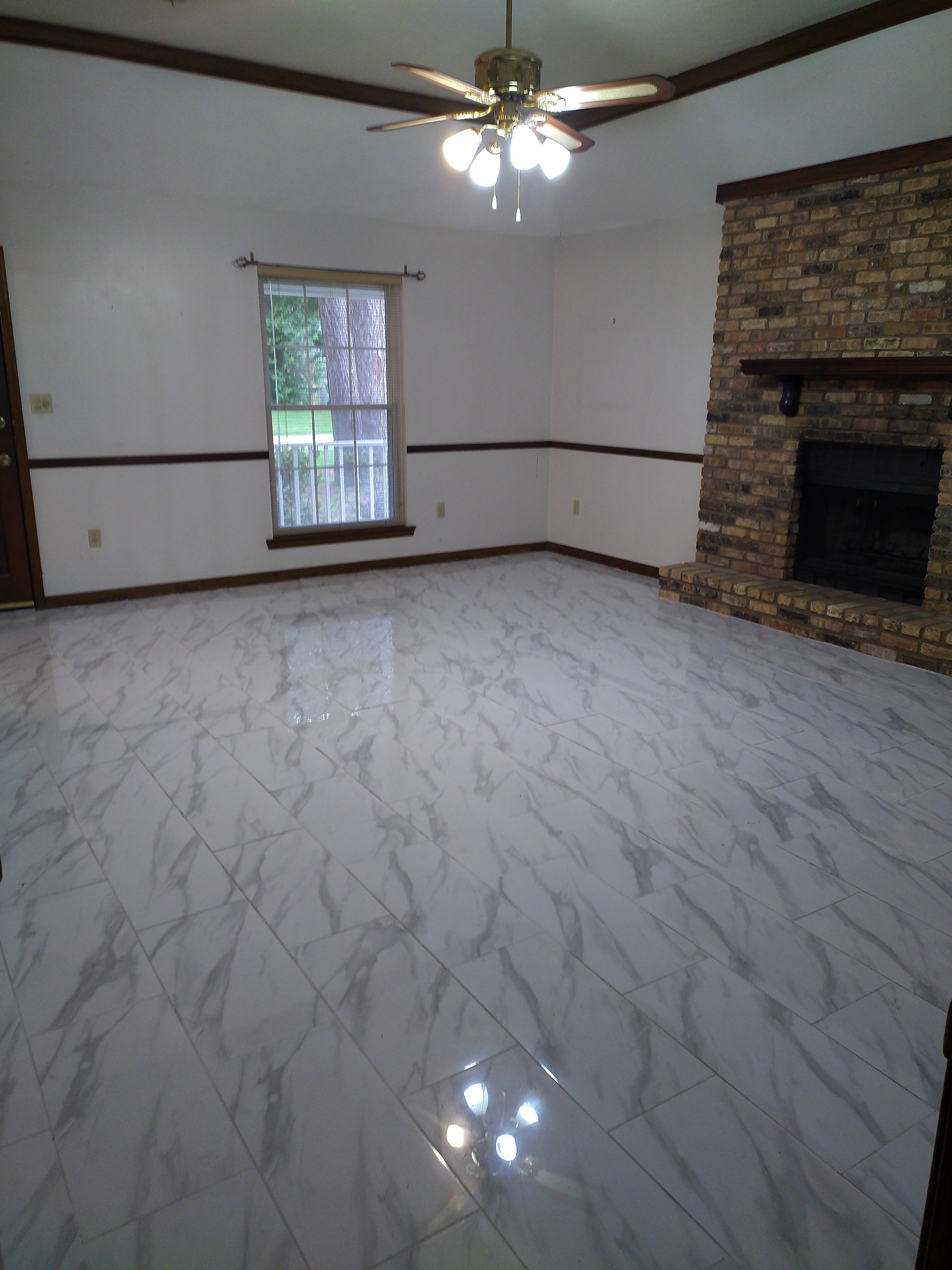 203 Driftwood St – photo 2
