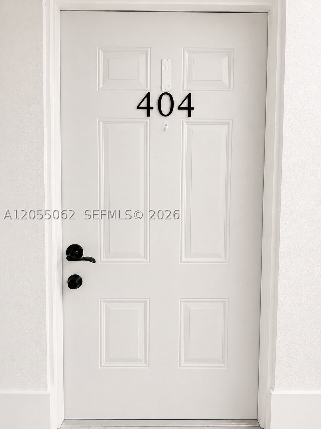 5625 W 20th Ave – photo 1