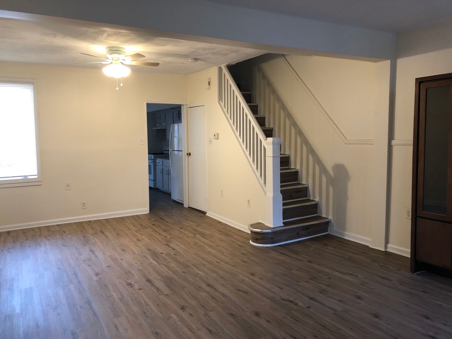 Great Home In Villa Park Improvements Underway Spacious Living Area And Eat In Kitchen Laundry Hook Ups Basement Parking – photo 5