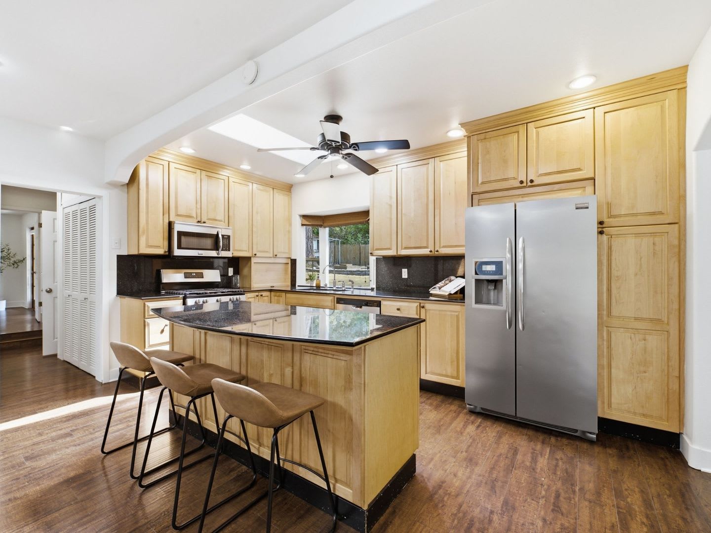 Charming 4-Bedroom Edgewood Home with Large Fenced Yard, Fireplace & Garage! – photo 3
