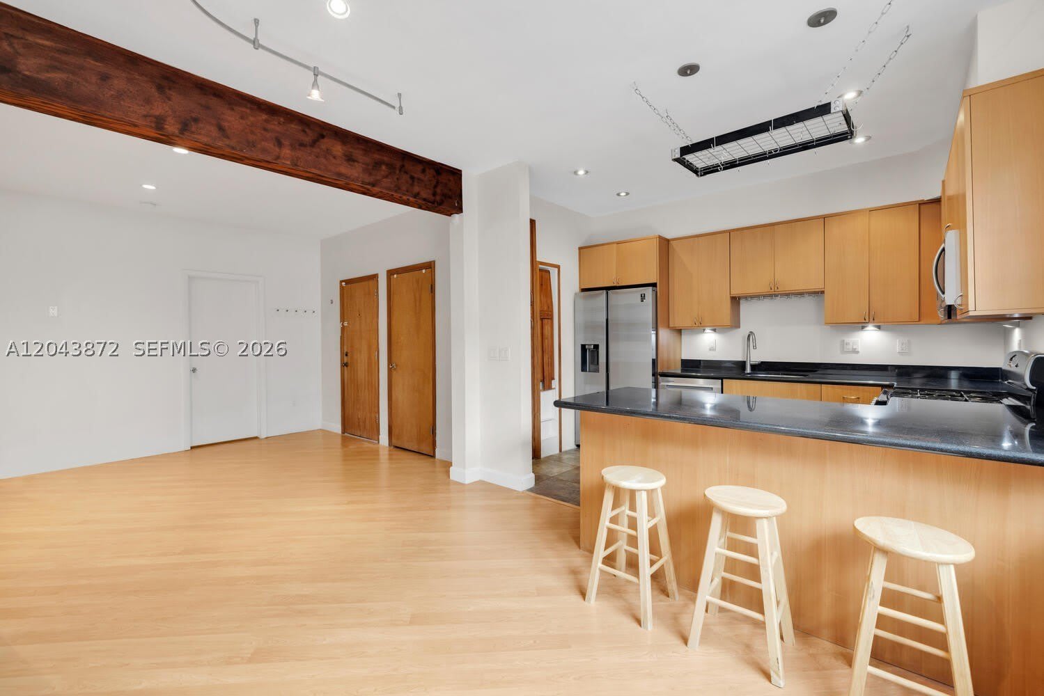 305 Jefferson Ave – photo 4
