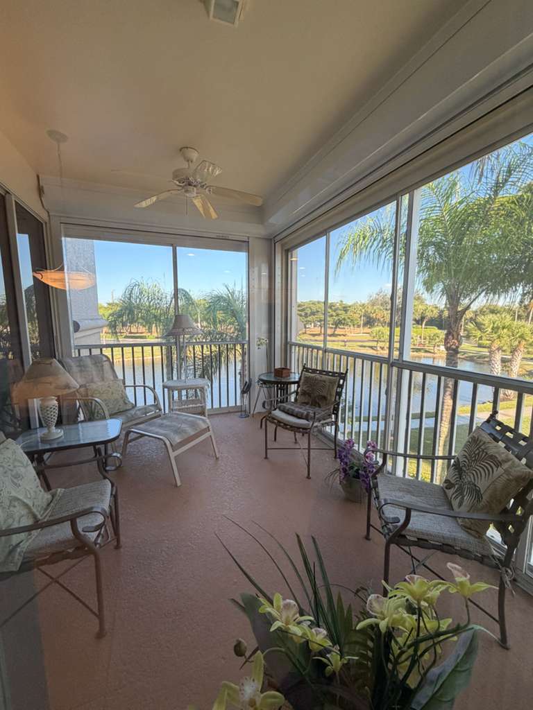 17020 Willowcrest Way – photo 2