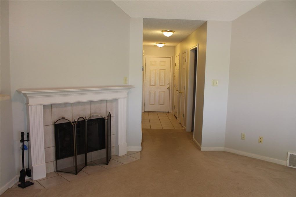 1279 Chatman Way – photo 2
