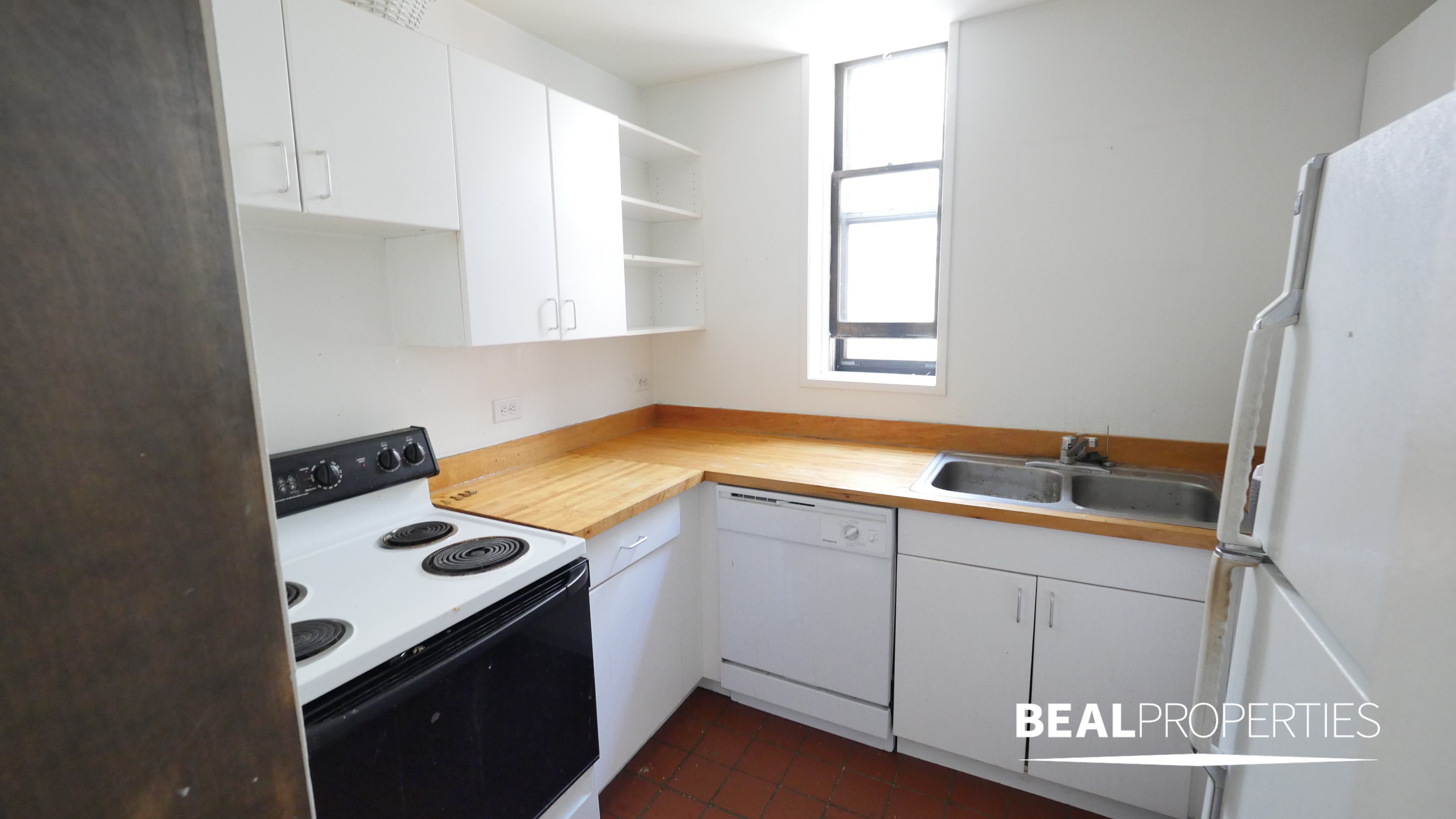 2908 N Broadway – photo 2