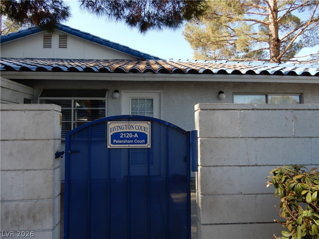 2120 Petersham Court – photo 2