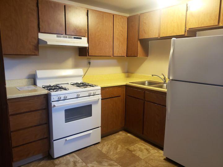 524 1 2 Avenue E – photo 5