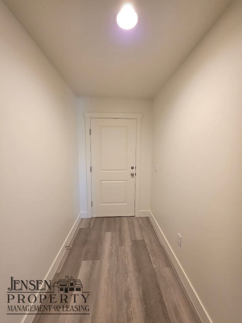Town Home in Desert Bluffs- Pets Negotiable! – photo 4