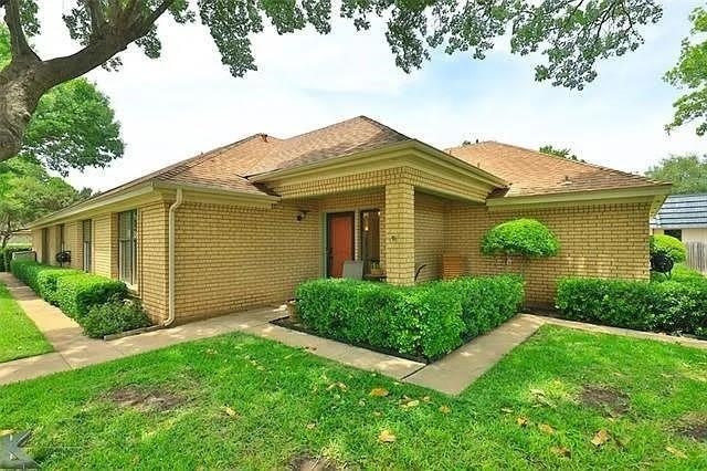 55 Surrey Square – photo 3