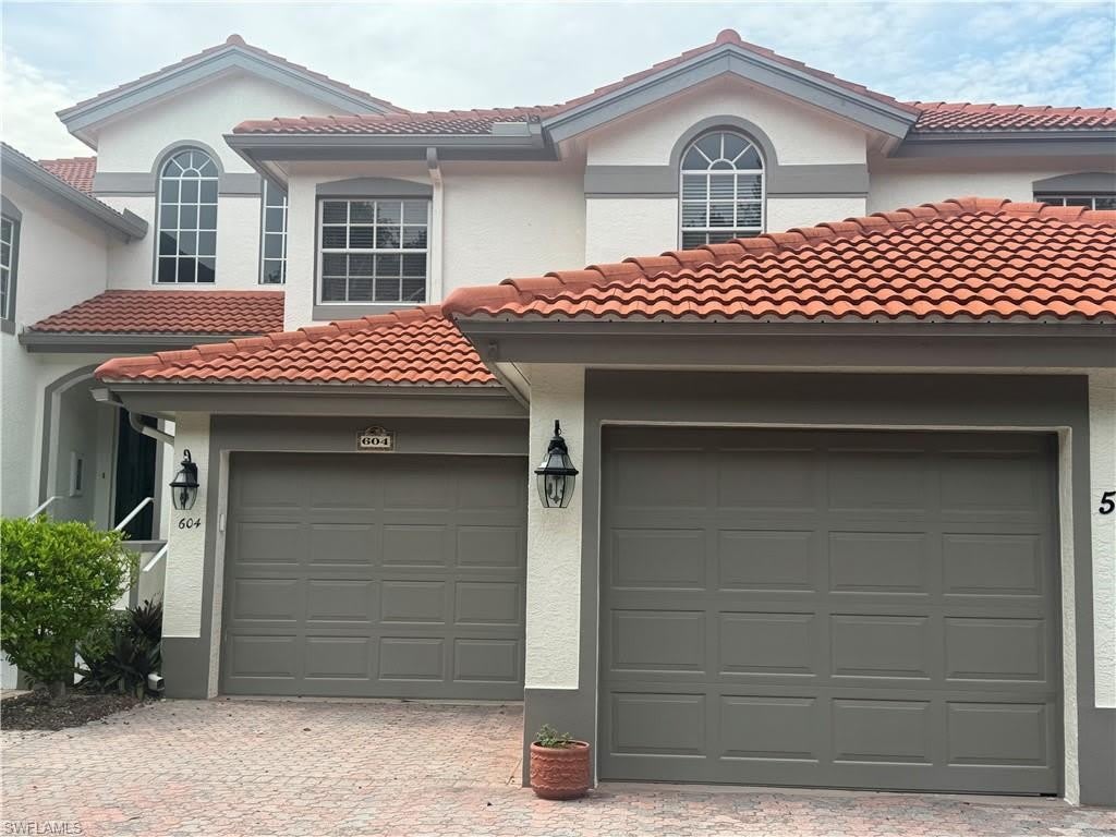 562 Laguna Royale Blvd – photo 4