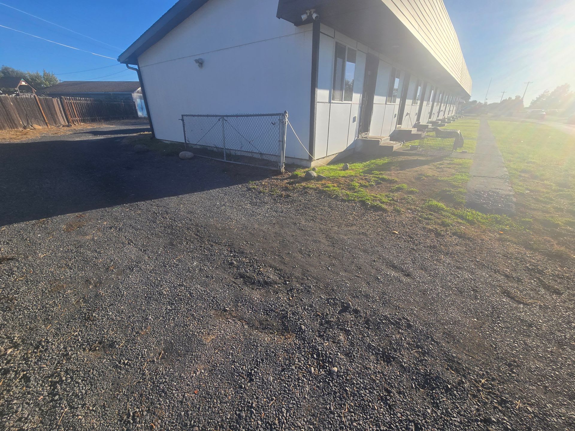 Renovated Studio Available Now! – photo 1