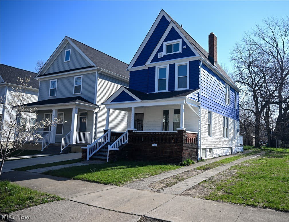2221 E 97th Street – photo 2