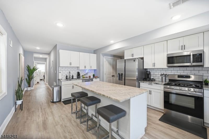 469 Henry St – photo 3