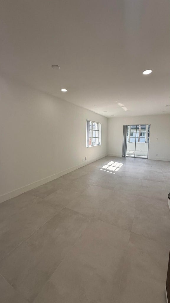 6505 Winfield Boulevard – photo 2