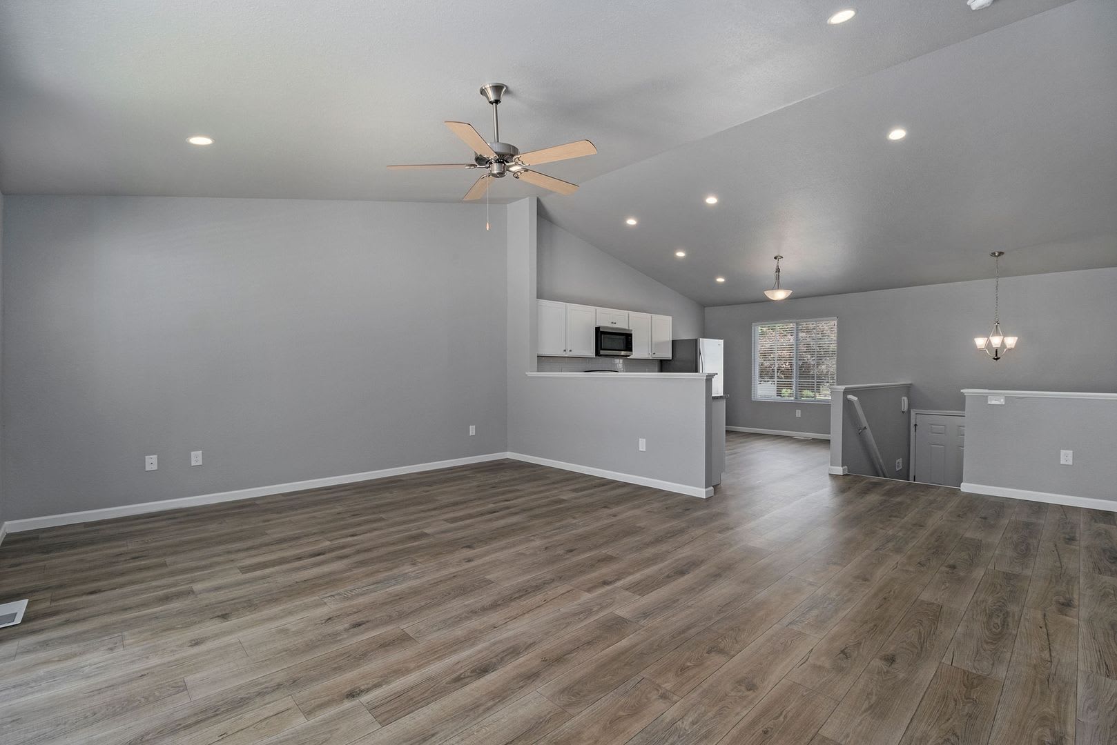 5659 Claremount Street – photo 5