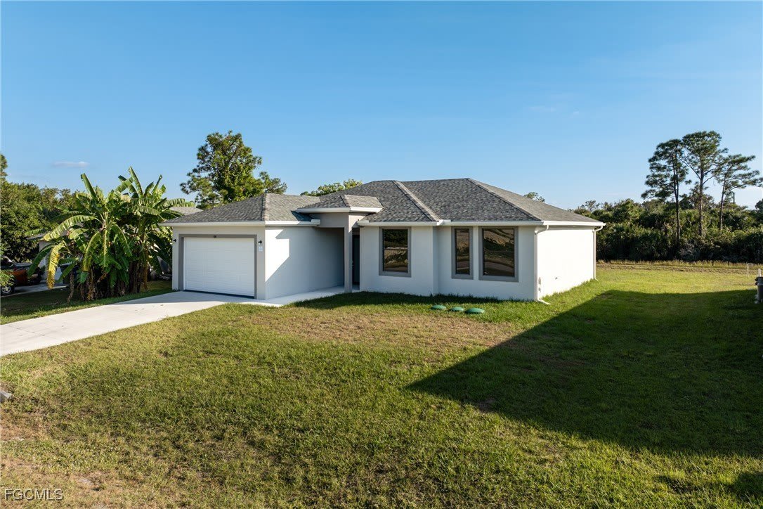 1134 Cumming Street E – photo 2