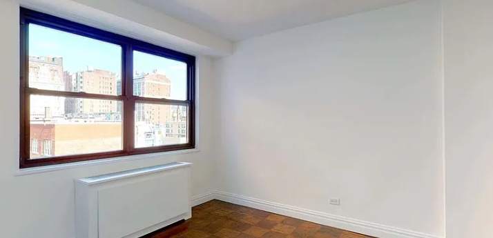 146 E 16th St – photo 4
