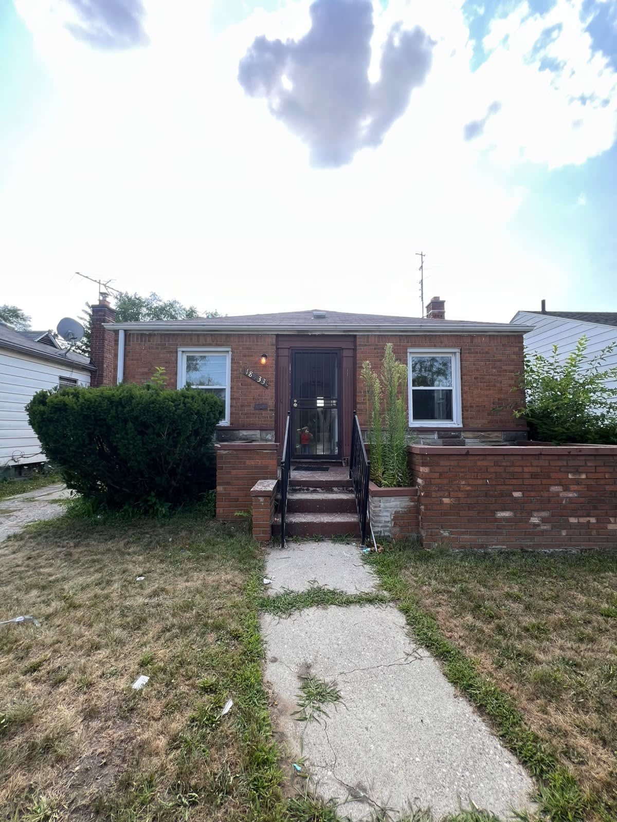 18433 Conley Street – photo 1