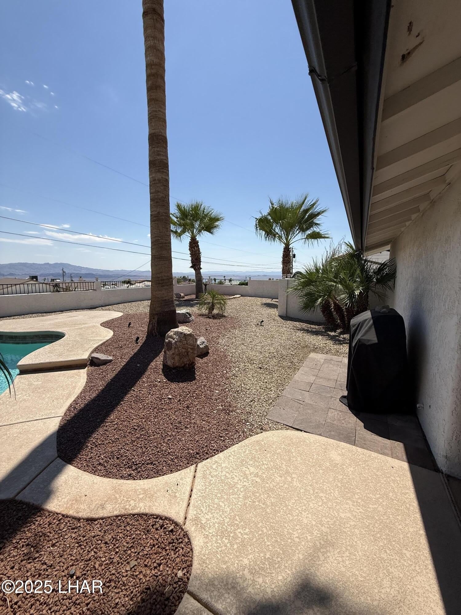 3880 Vega Dr – photo 4